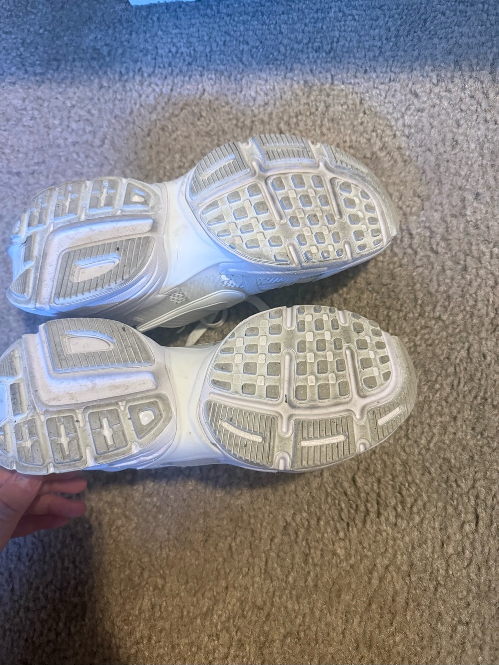 Nike Women’s White Floral Mesh Sneakers - Picture 4 of 5